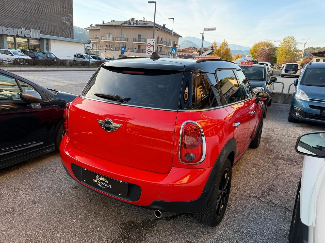 Mini Cooper Countryman 1.6 tetto