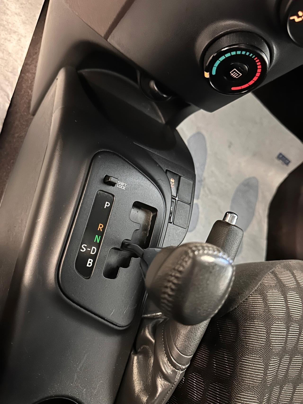 TOYOTA IQ 1.0 BENZINA CAMBIO AUTOMATICO