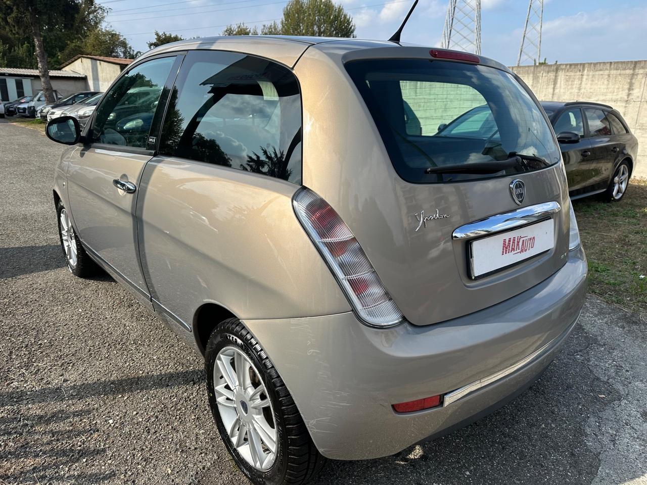 Lancia Ypsilon 1.2 69 CV Unyca