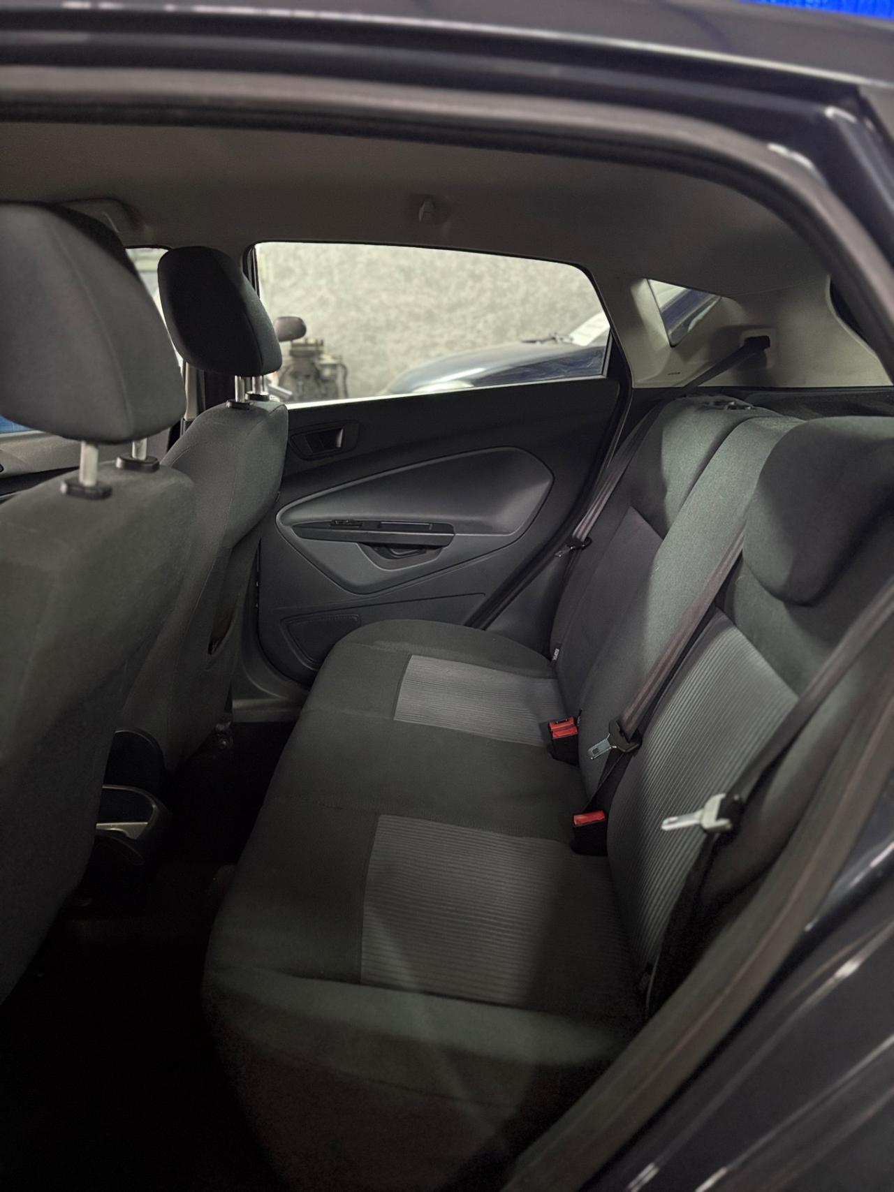 Ford Fiesta 1.2 benzina 5 porte