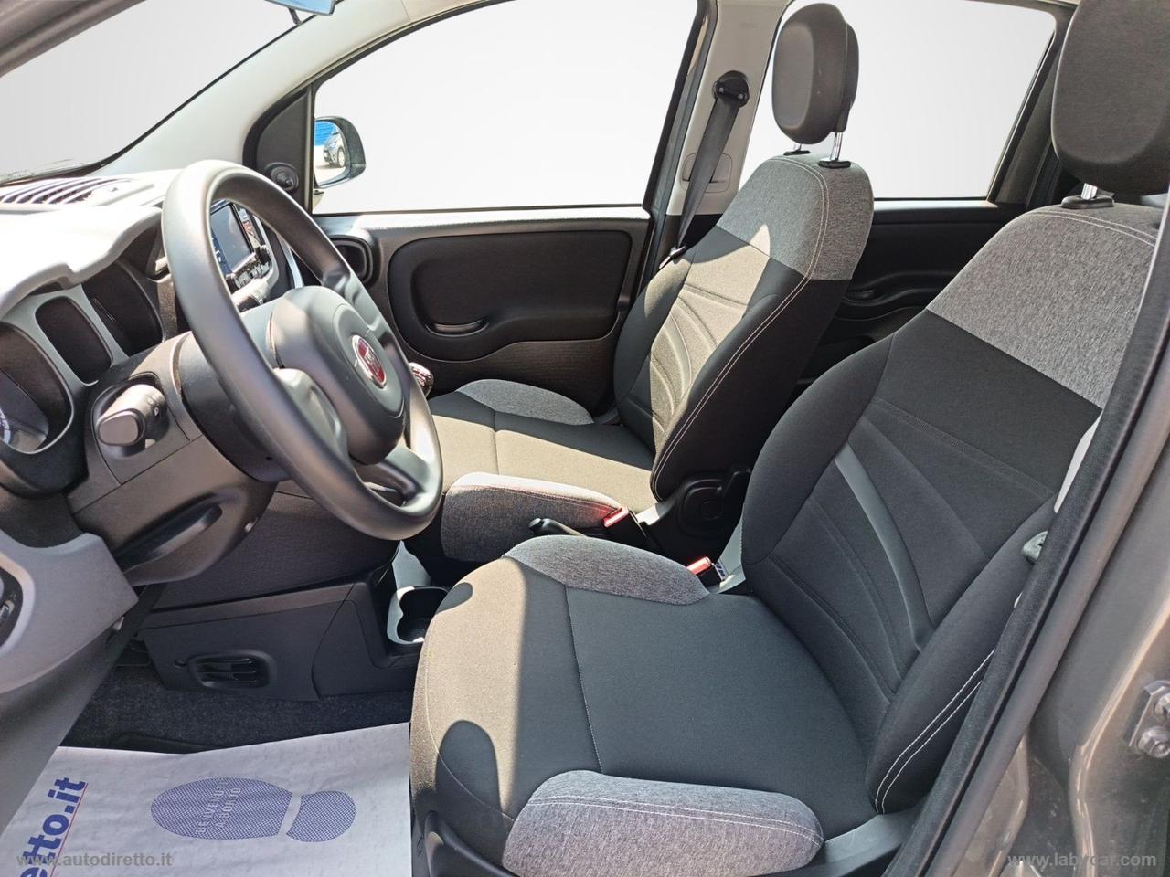 FIAT Panda 1.0 FireFly S&S Hybrid Red
