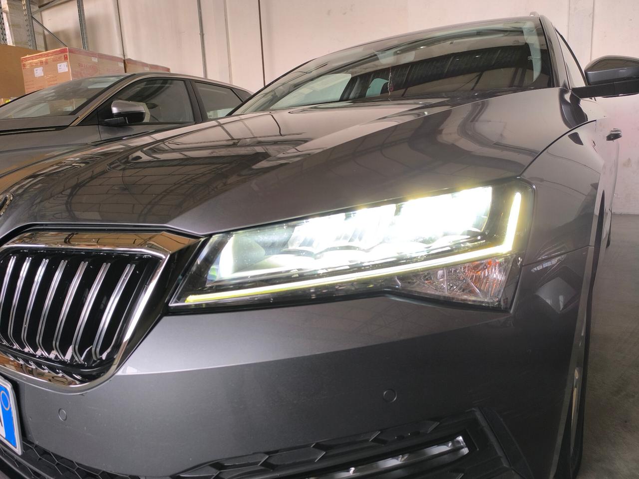 Skoda Superb 2.0 TDI EVO 150 CV SCR DSG Wagon Executive