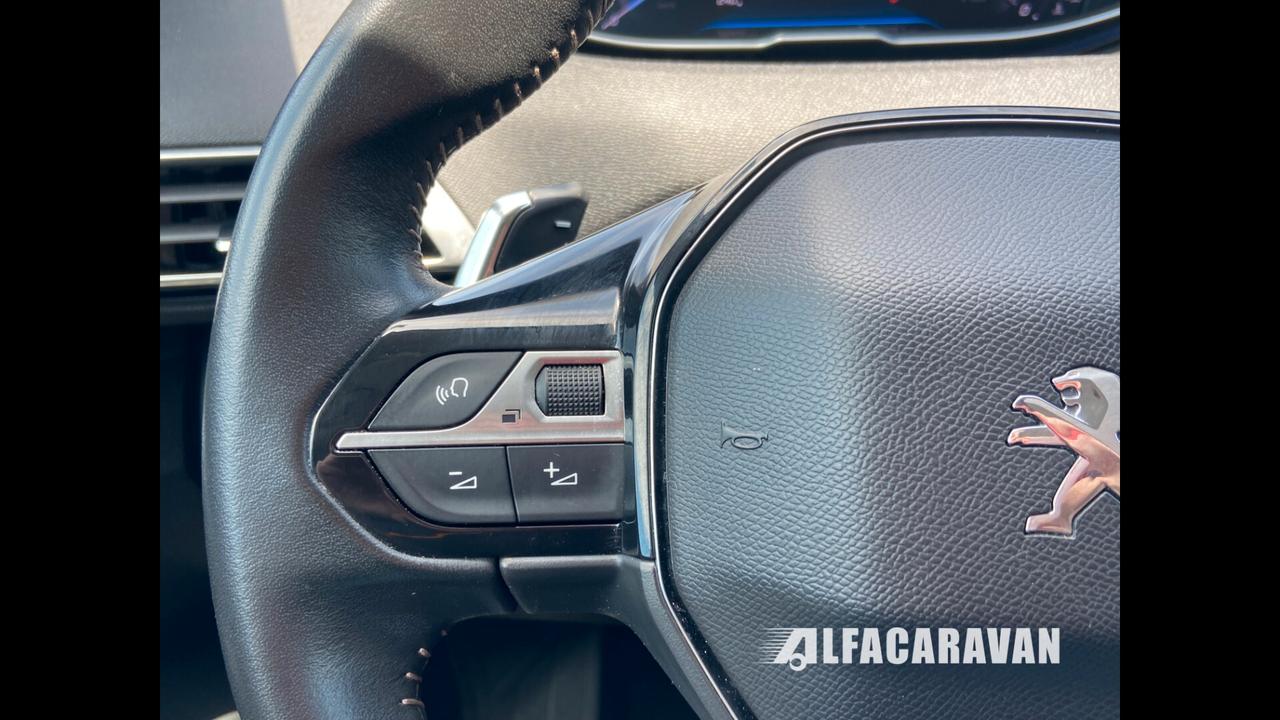 Peugeot 5008 1.5 bluehdi Allure EAT8