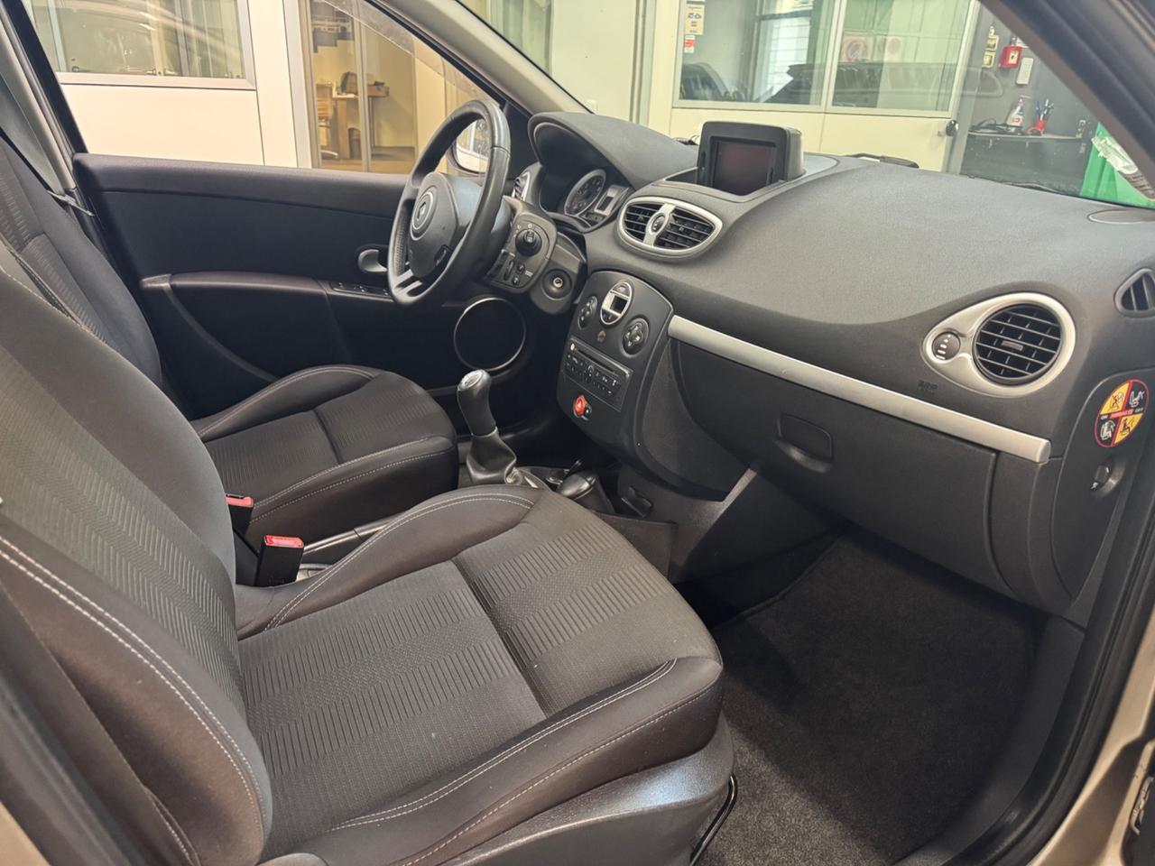 Renault Clio 1.2 16V SporTour Dynamique