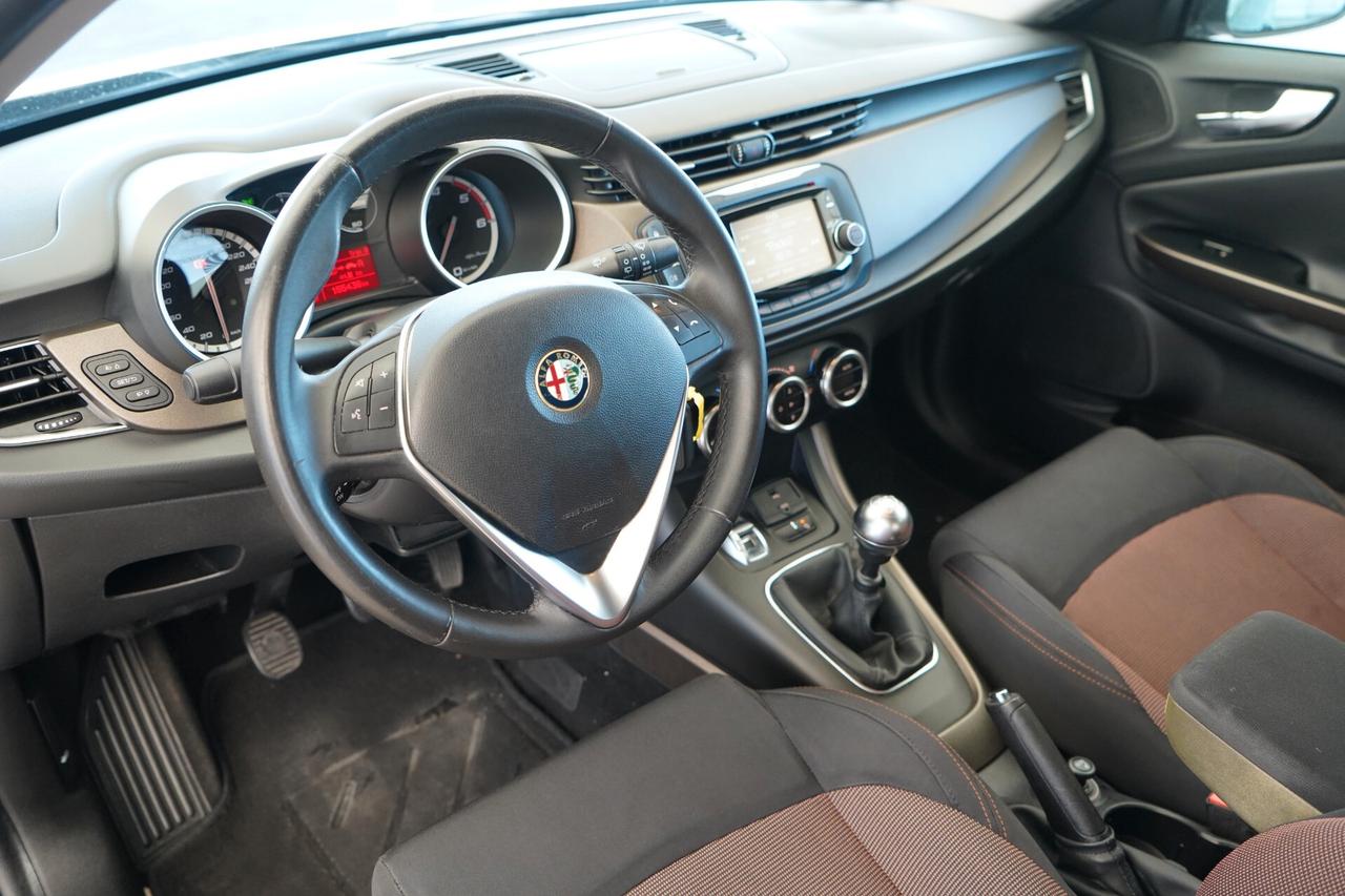 Alfa Romeo Giulietta 1.6 JTDm-2 105 CV Exclusive