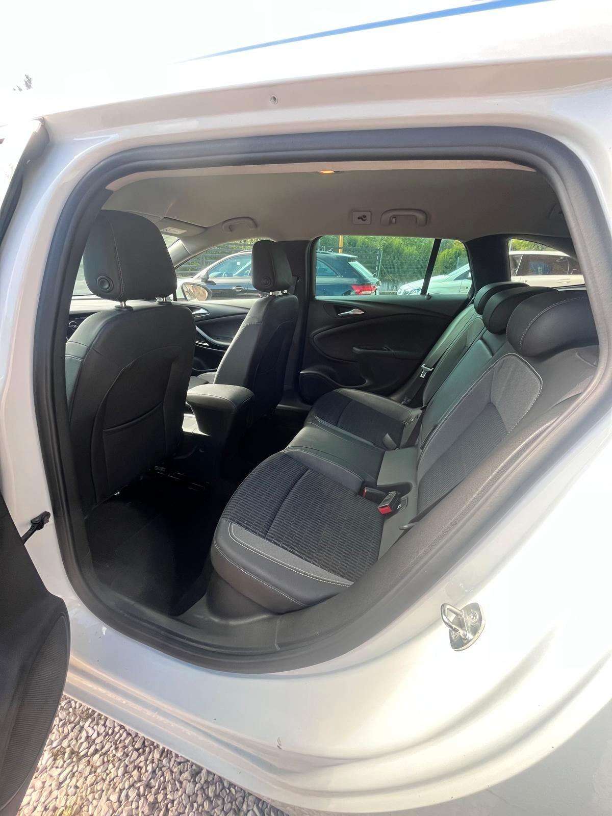 Opel Astra 1.5 CDTI 122 CV S&S Sports Tourer GS Line