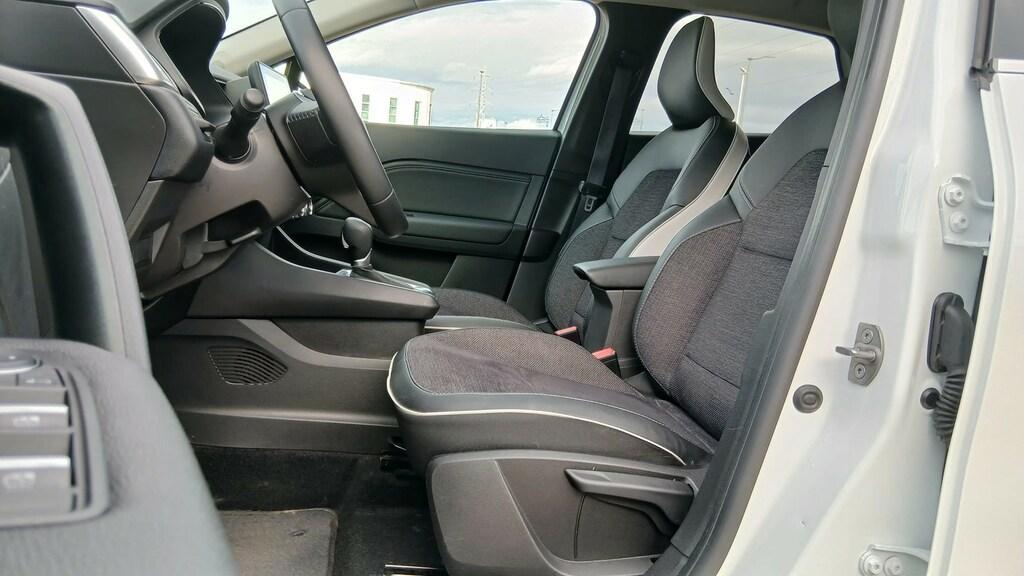 Renault Captur 1.6 Hybrid Techno E-Tech Auto