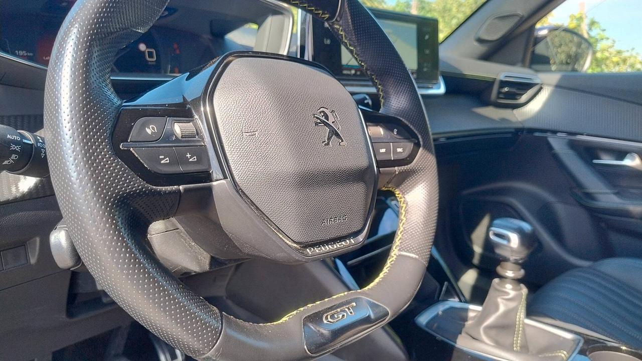 Peugeot 2008 BlueHDi 110 S&S GT