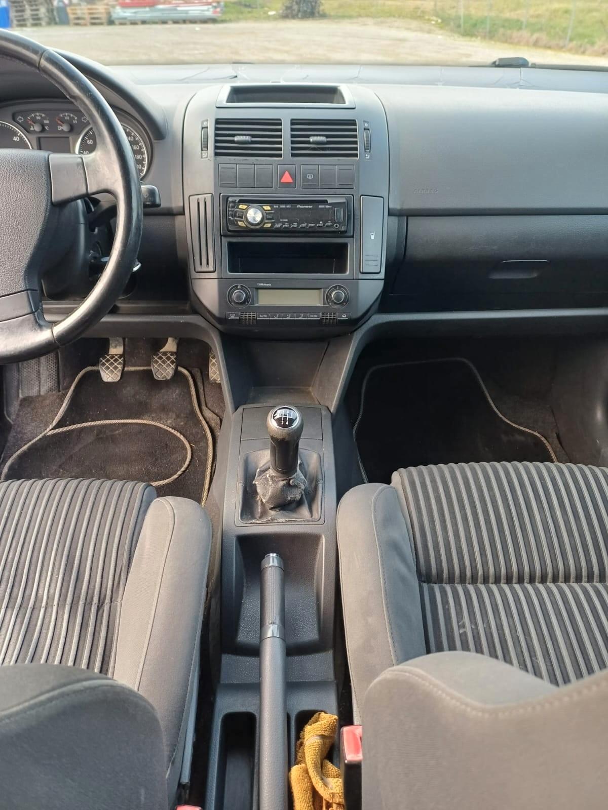 Volkswagen Polo 1.4/80CV TDI 3p. Sportline