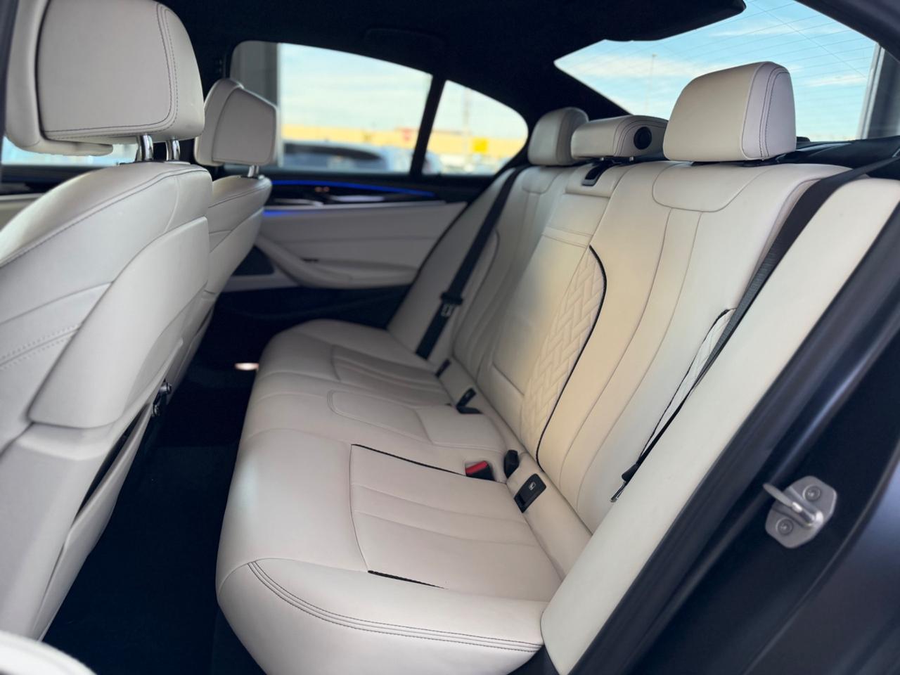 Bmw M550d xDrive Frozen Black Edizione limitata