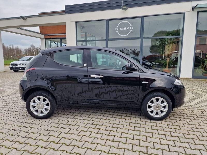 Lancia Ypsilon Ypsilon 0.9 Twinair 85 CV 5 porte Metano Ecochic Silver