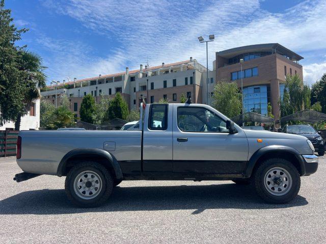 NISSAN Pick Up 2.5 TD King Cab 4 X4 CON RIDOTTE