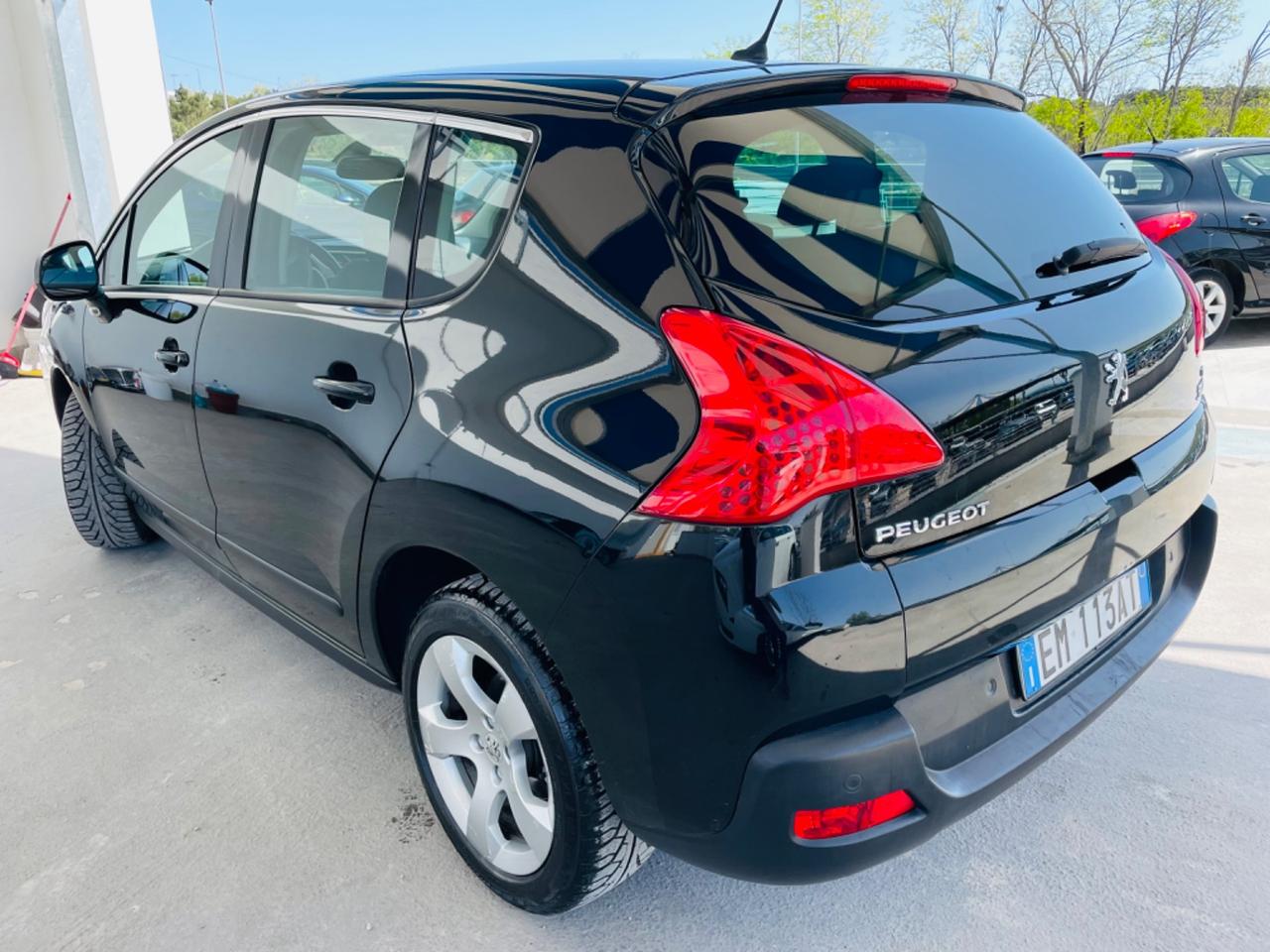 Peugeot 3008 1.6 e-HDi 112CV cambio robotizzato Stop&Start Allure