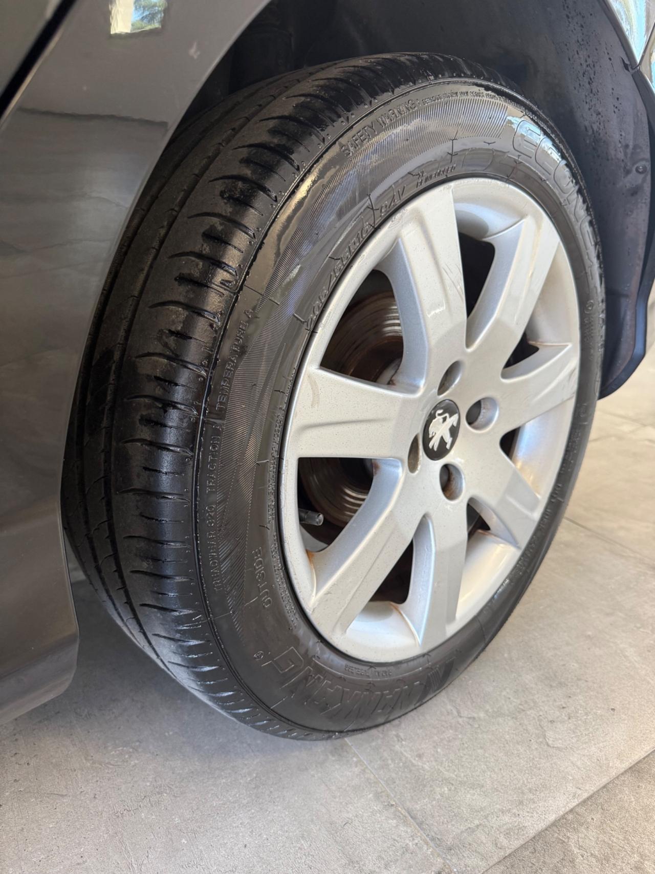 Peugeot 308 1.6 8V HDi 93CV 5p. Active