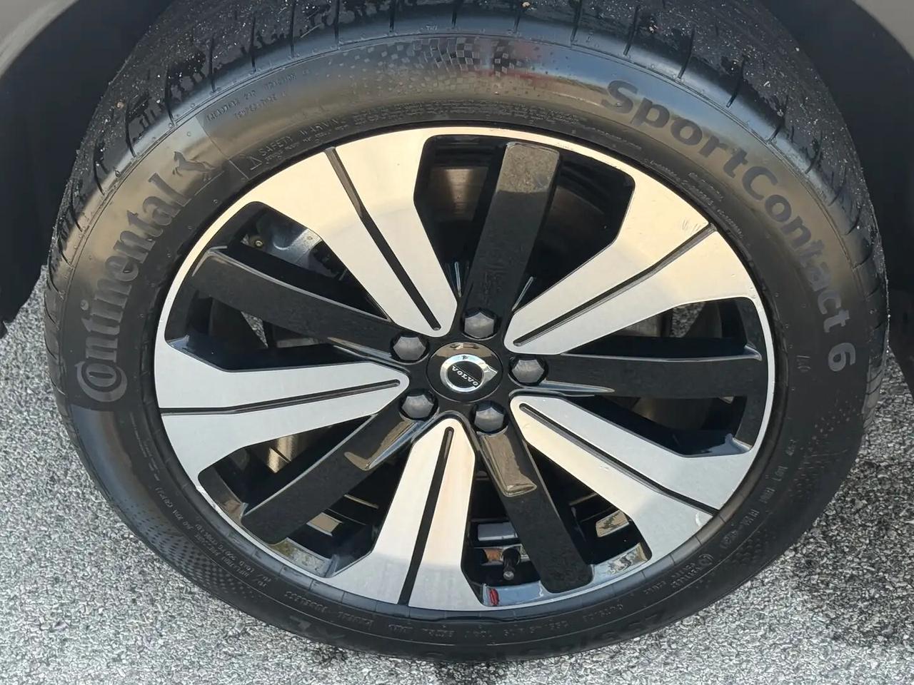 Volvo XC40 Recharge Pure Electric Single Motor FWD Plus