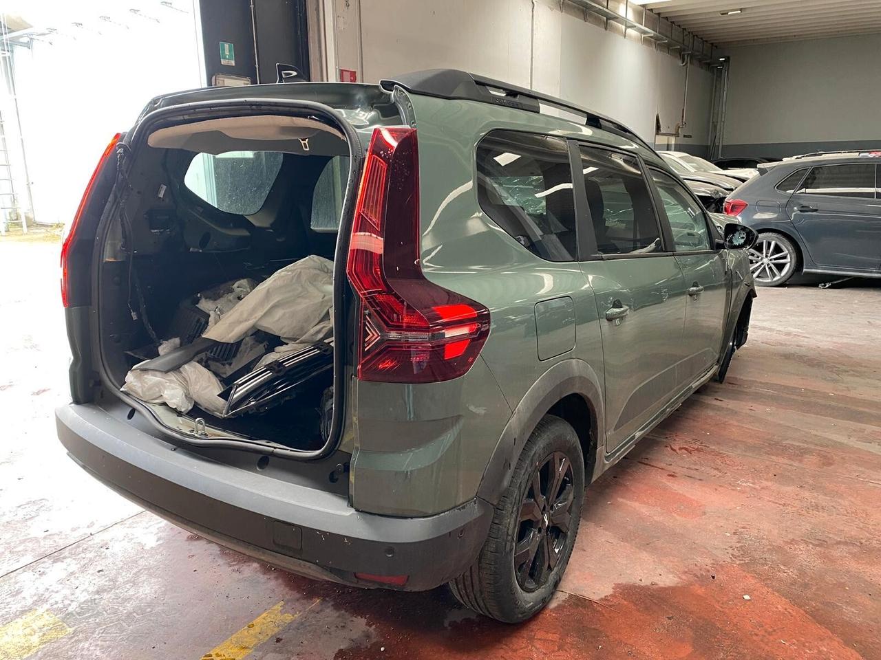 Dacia Jogger 1.0 tce Comfort Gpl 100cv INCIDENTATA