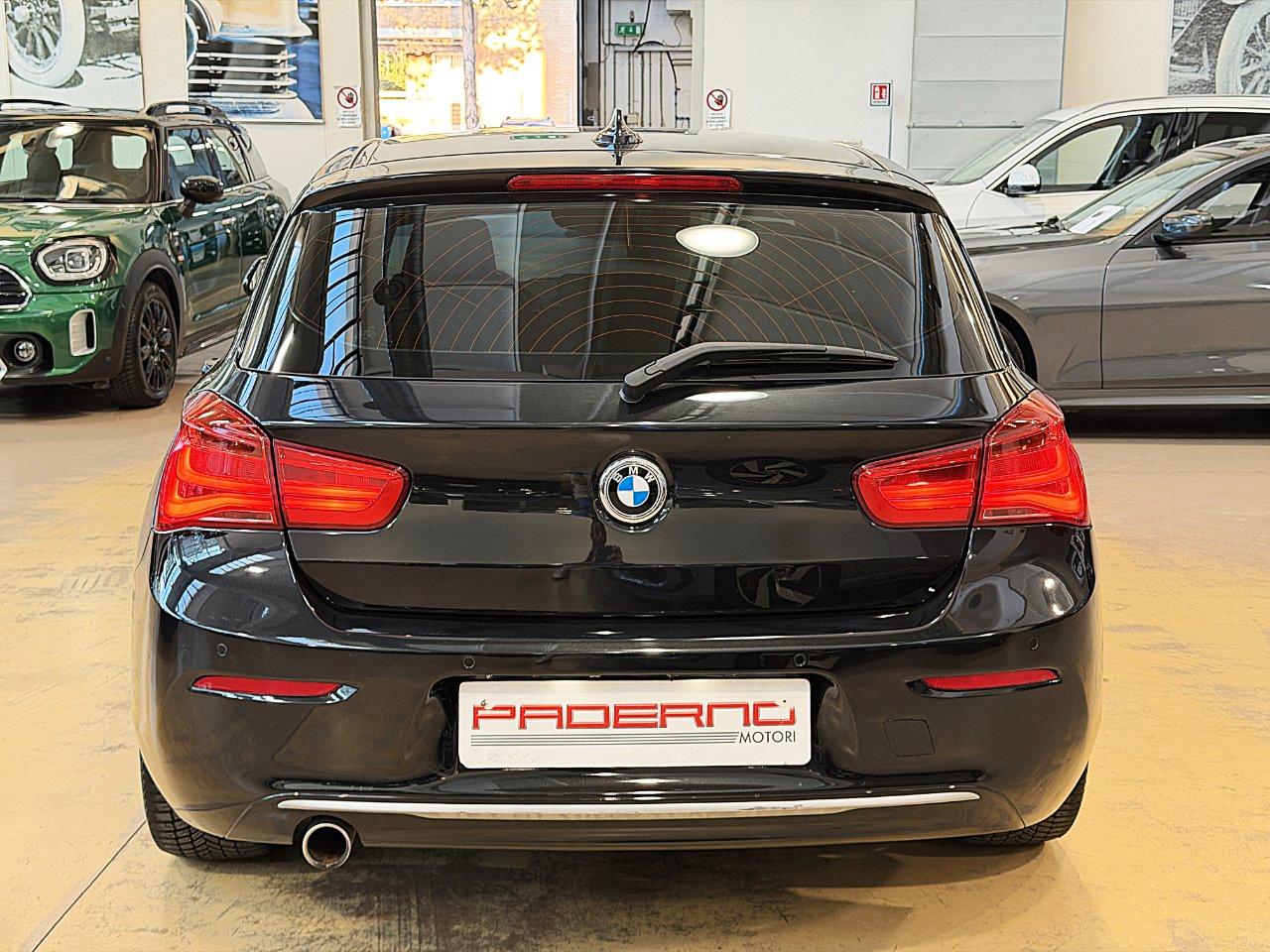BMW 116 d Urban 5p auto - LED - 17" - Navi