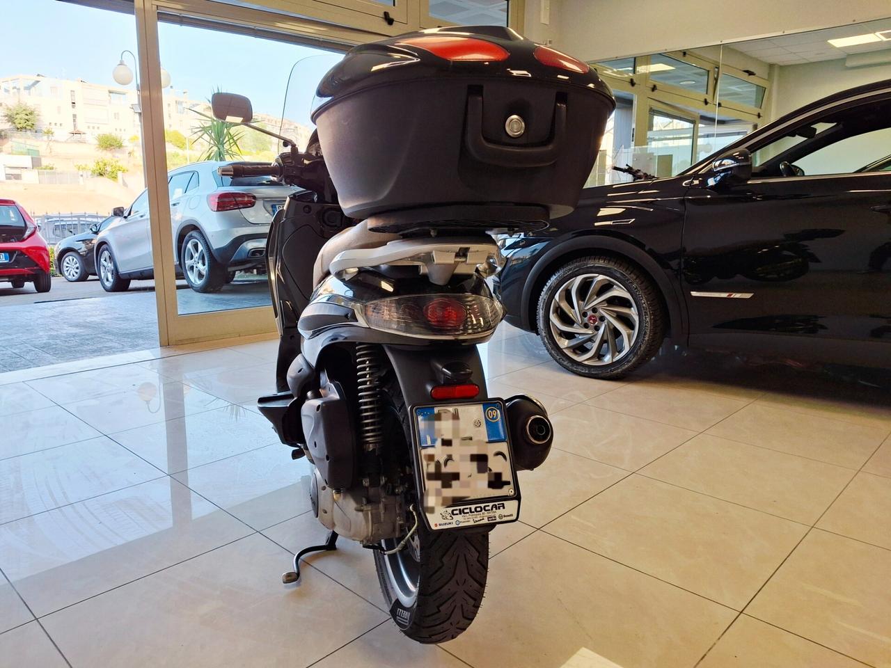 Piaggio Beverly 300 i.e. Tourer