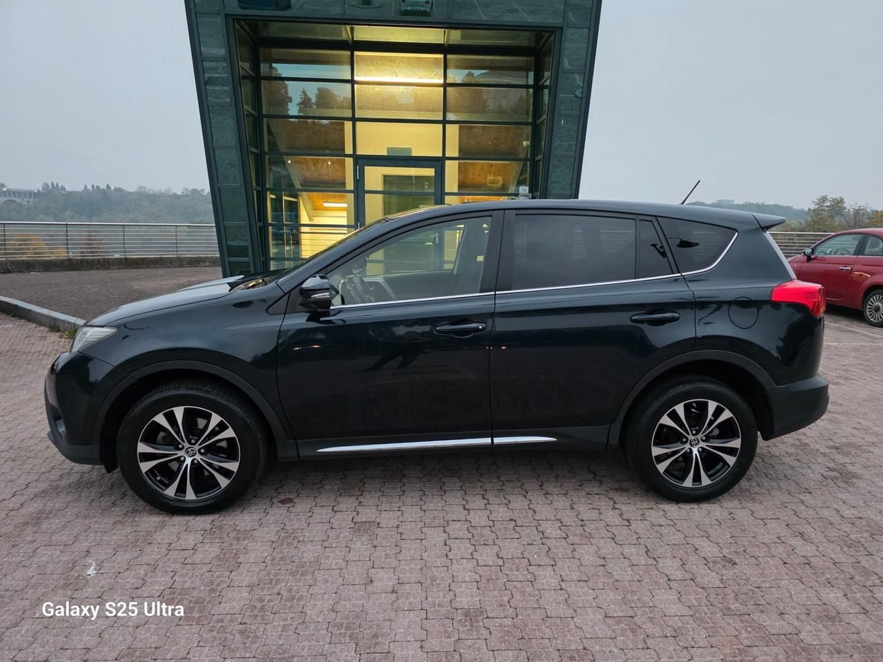 RAV4 2.0 D-4D 4WD Lounge valuto usato scambio