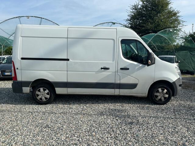 Nissan NV400 33 2.3 dCi PM-TA Furgone