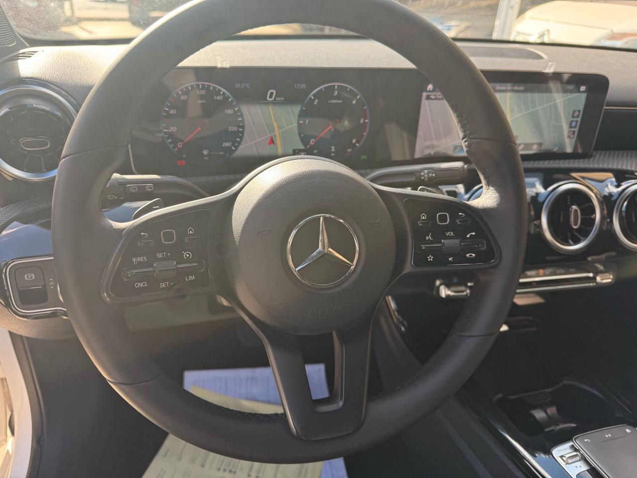 MERCEDES A180 1,5 CAMBIO AUTOMATICO