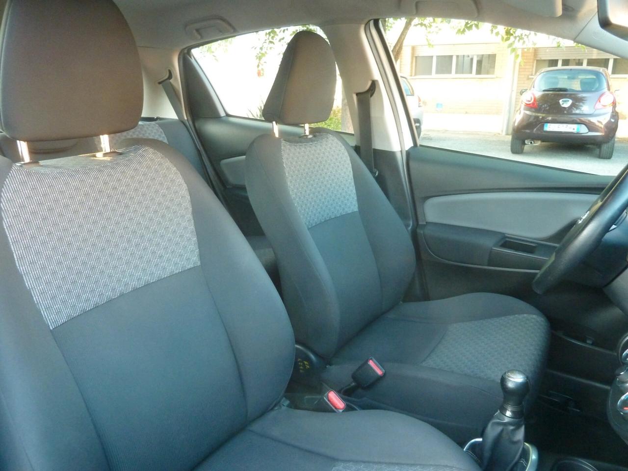 Toyota Yaris 1.0 5 p. OK Neopatentati