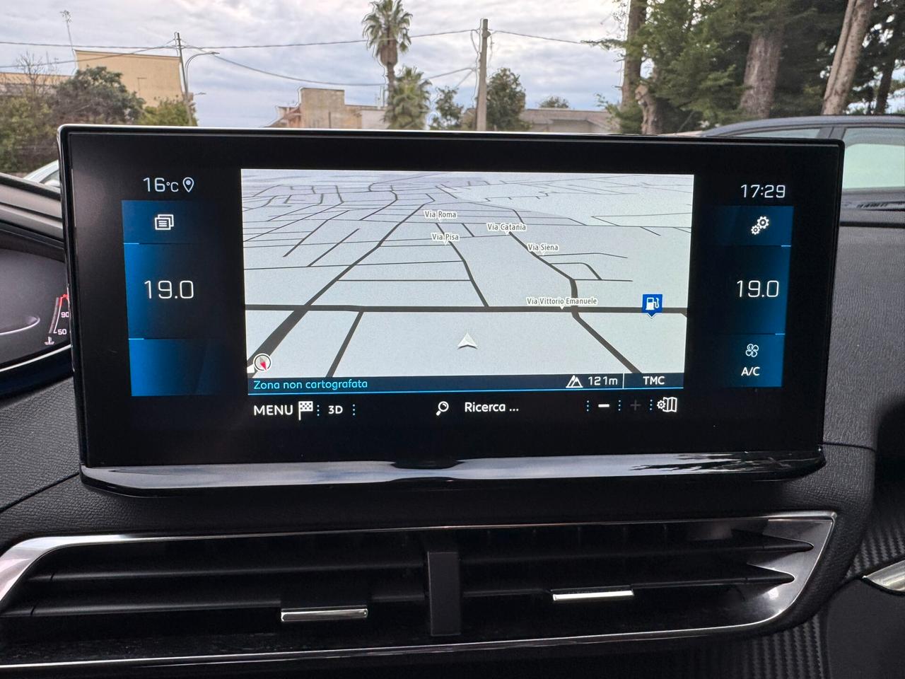 Peugeot 3008 BlueHDi 130 S&S EAT8 Allure