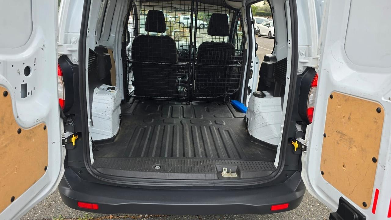 Ford Transit Courier 1.5 TDCi 75CV fatturabile garanzia finanziamenti