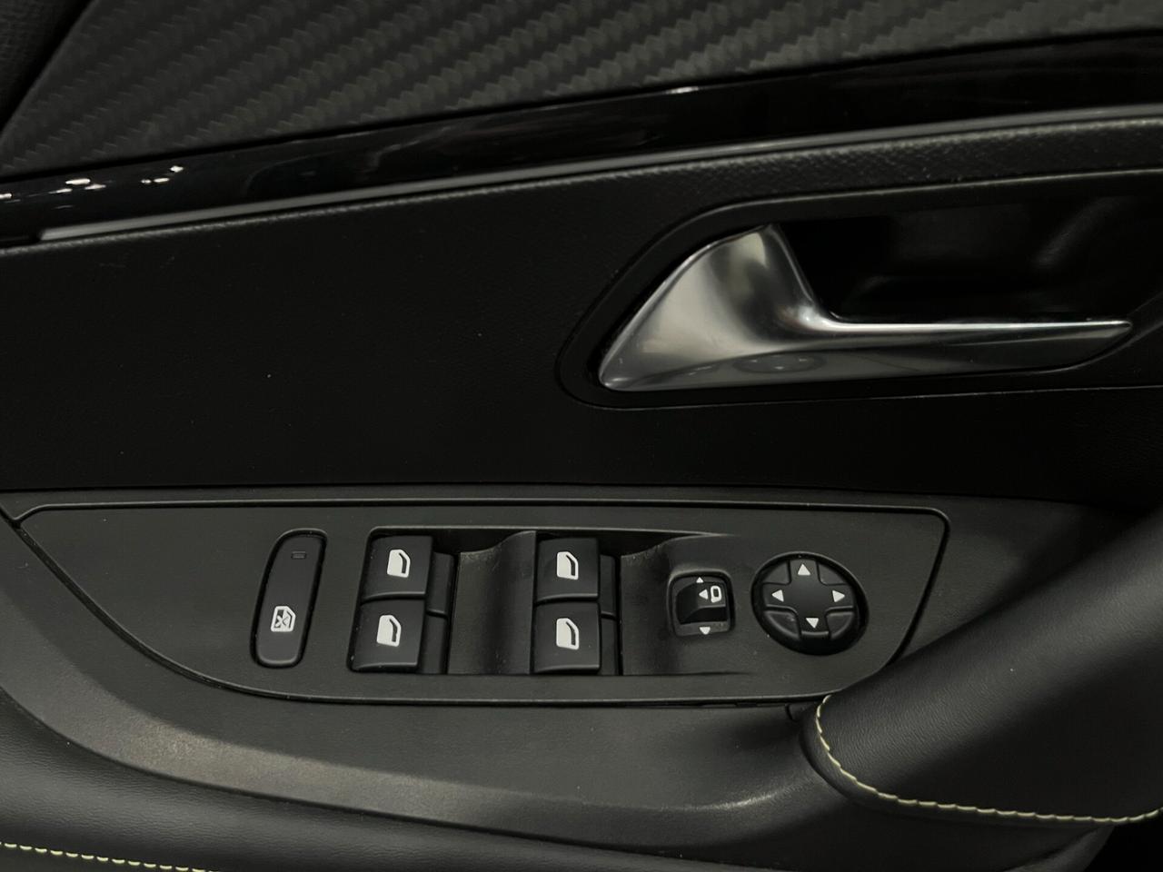 Peugeot 2008 1.5 BlueHDI EAT8 Automatica GT ITALIANA Tetto