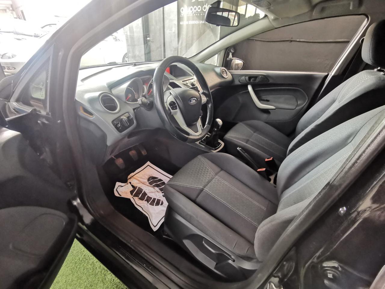 Ford Fiesta 1.4 Titanium plus GPL NEOPATENTATI GARANZIA 12 MESI