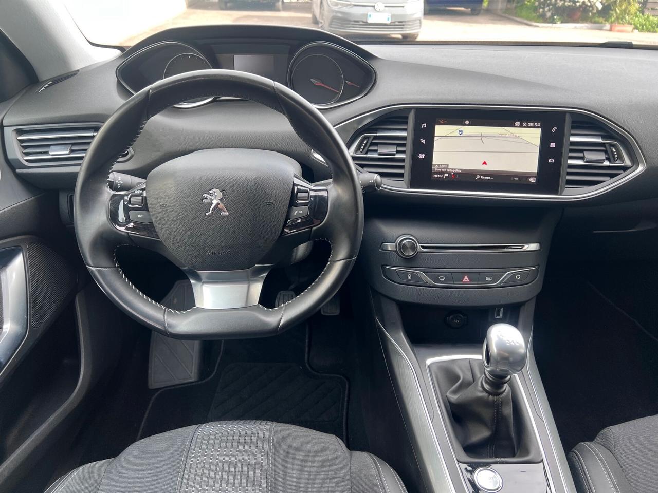 Peugeot 308 5pt 1.5 bluehdi 130cv Allure NAVI/PDC PERFETTA!!