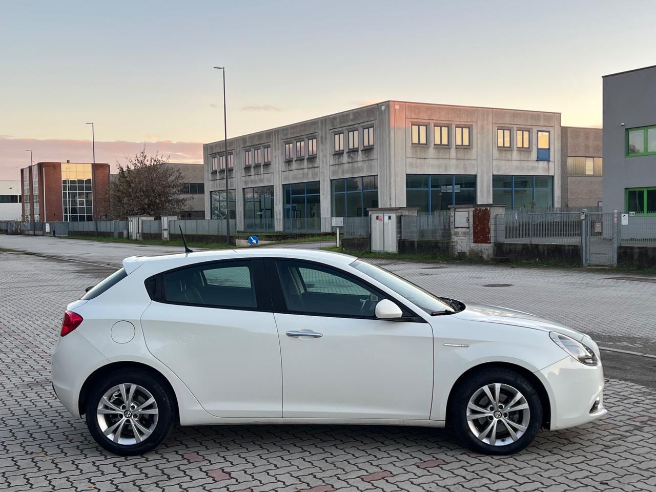 Alfa Romeo Giulietta 1.6 JTDm-2 120 CV Progression