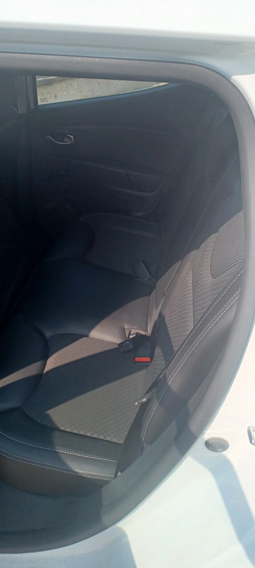 Renault Clio TCe 12V 90 CV 5 porte Duel