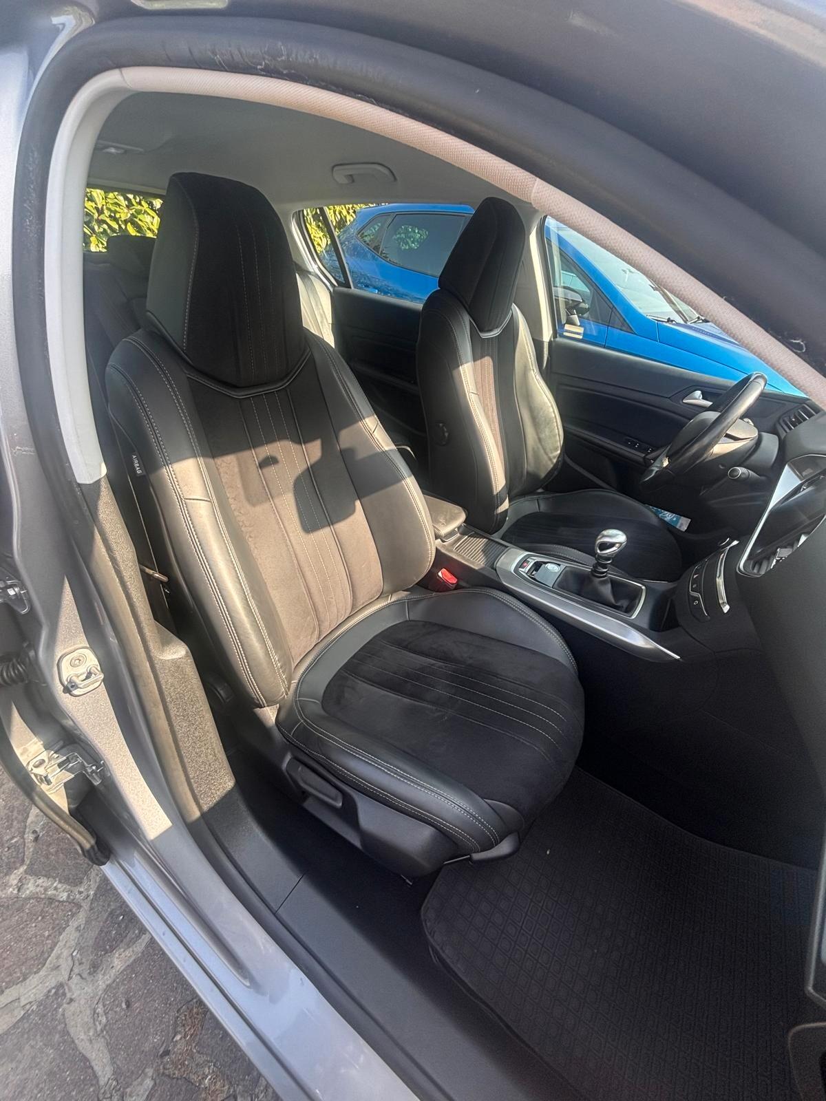 Peugeot 308 PureTech Turbo 130 S&S Allure