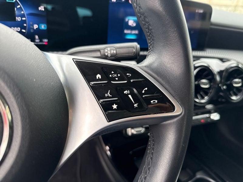 Mercedes-Benz Classe A A 180 d Advanced auto