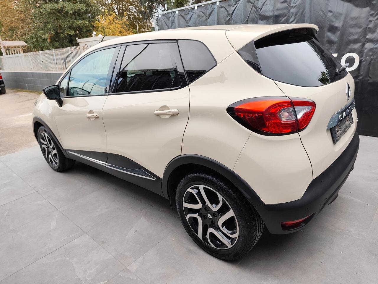 Renault Captur 1.5 dCi KM 88000 CERTIFICATI