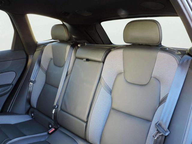 VOLVO XC60 B5 AWD automatico Plus Dark Aziendale