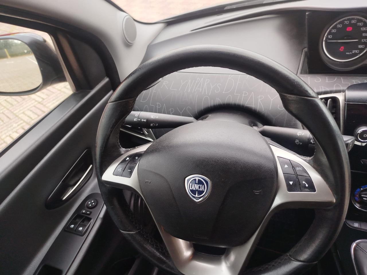 Lancia Ypsilon 1.2 69 CV 5 porte GPL Ecochic Gold