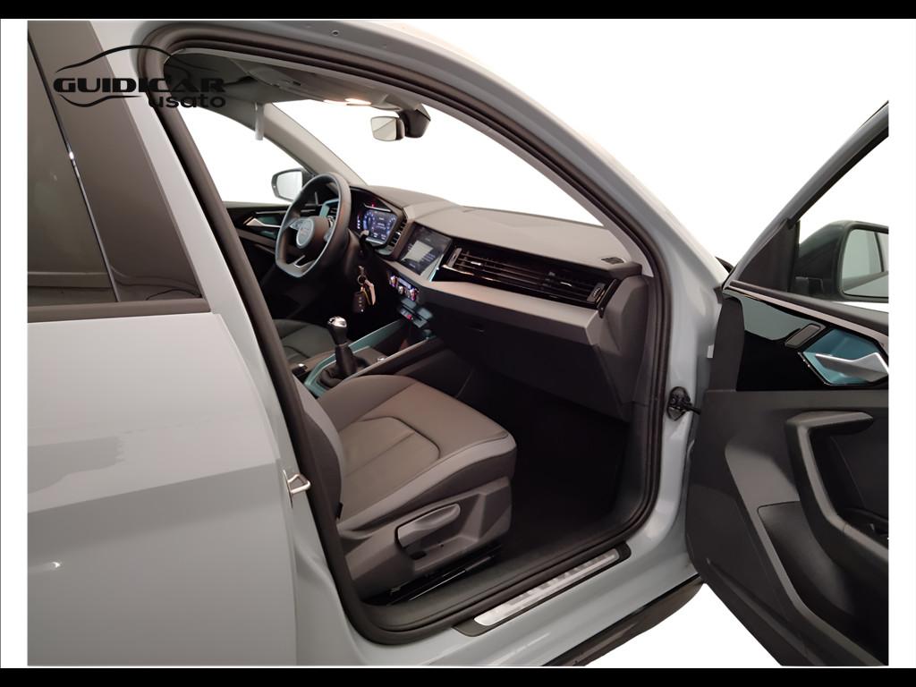 AUDI A1 II 2022 allstreet - A1 allstreet 25 1.0 tfsi Business 95cv