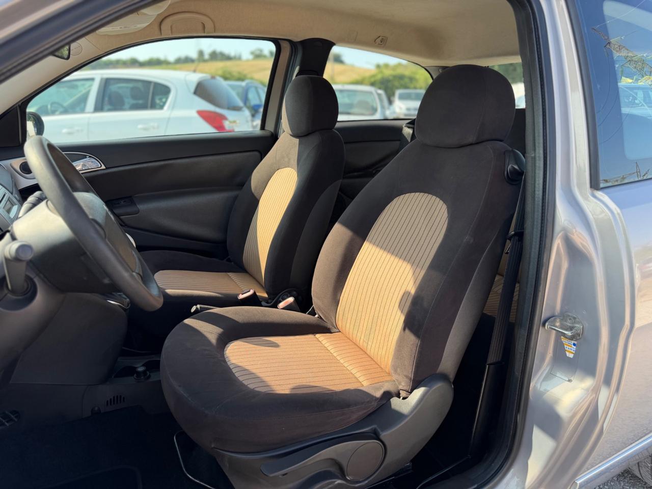 Lancia Ypsilon 1.3 MJT 90 CV Oro Giallo