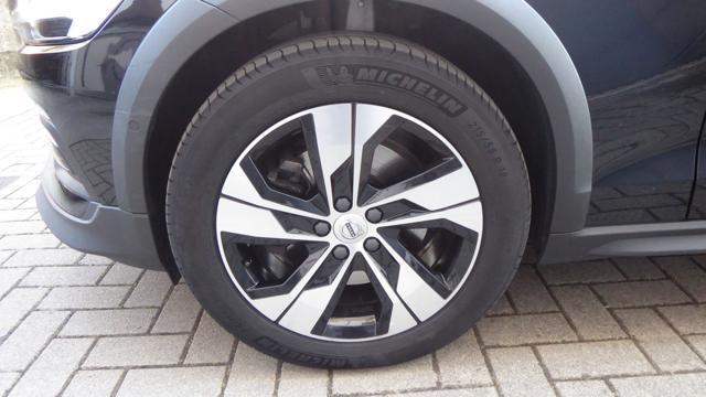 VOLVO V60 Cross Country B4 (d) AWD automatico