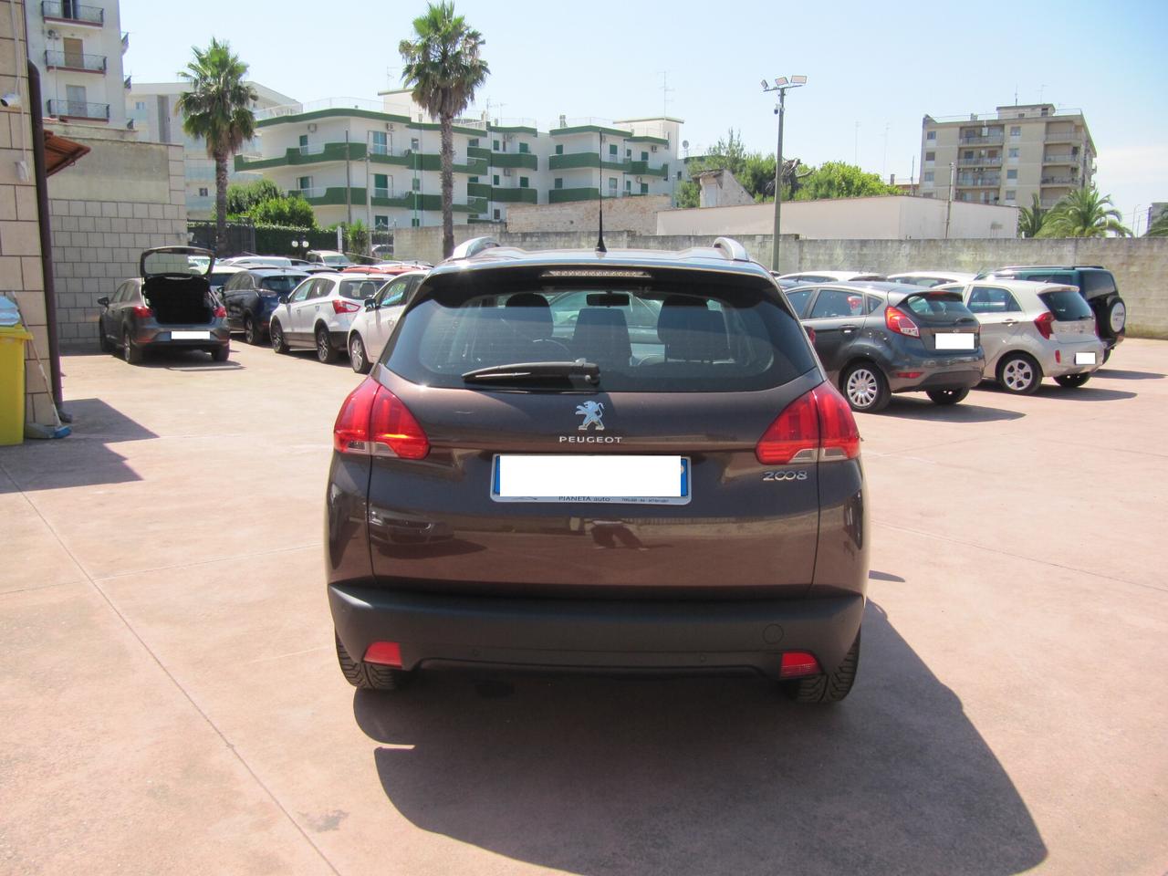 Peugeot 2008 1.2 VTi 82CV Allure - benzina
