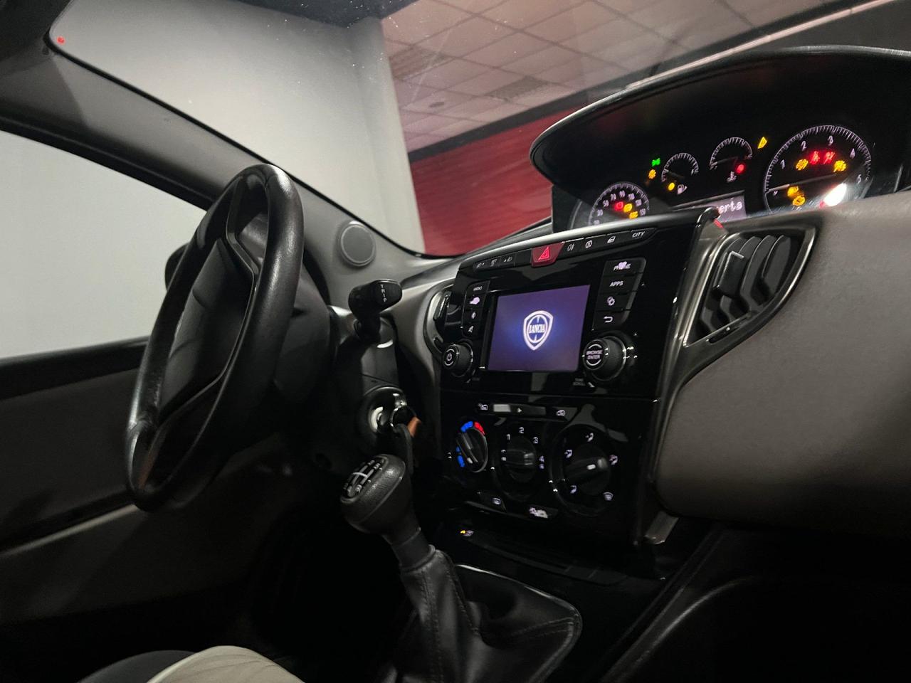 Lancia Ypsilon 1.3 MJT 16V 95 CV 5 porte S&S Gold UNICAPRO