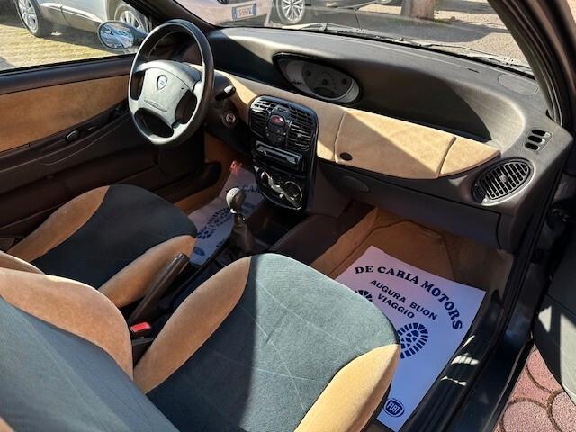 LANCIA Ypsilon Hybrid 1.0 Benz. 70CV Silver - 2022