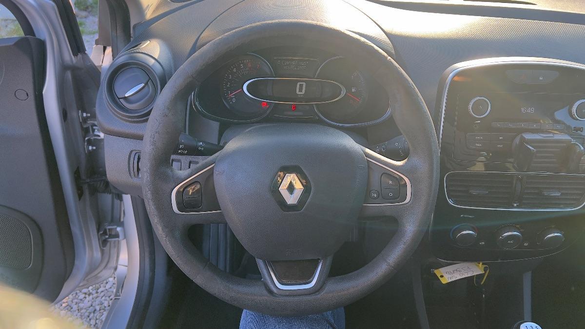 RENAULT - Clio Sporter Sporter 1.2 16v Life 75cv