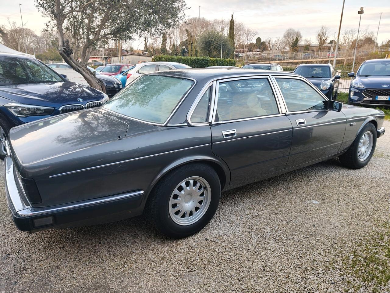 Jaguar XJ Daimler 3.6 IMPIANTO GPL km124000