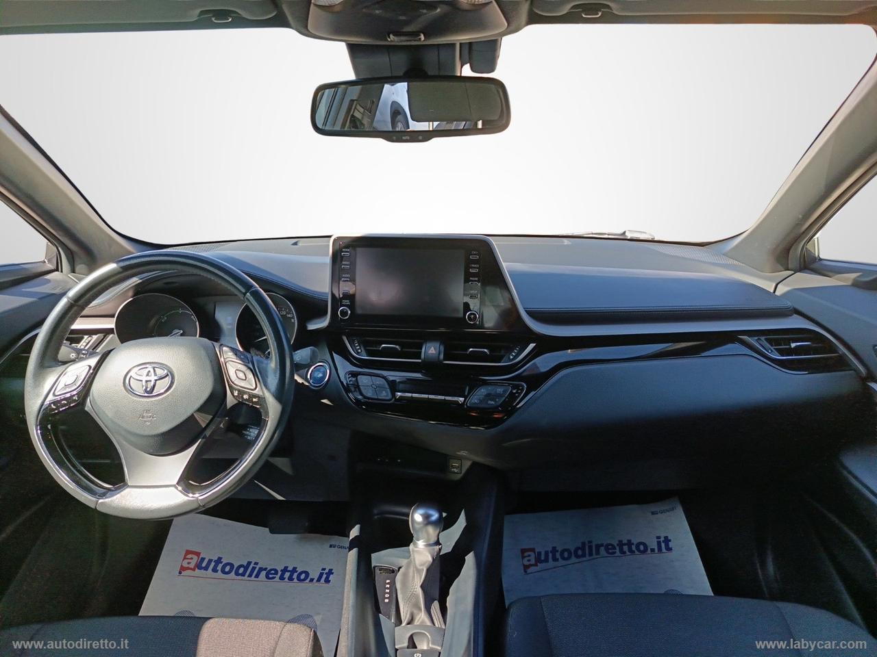 TOYOTA C-HR 1.8 Hybrid E-CVT Business