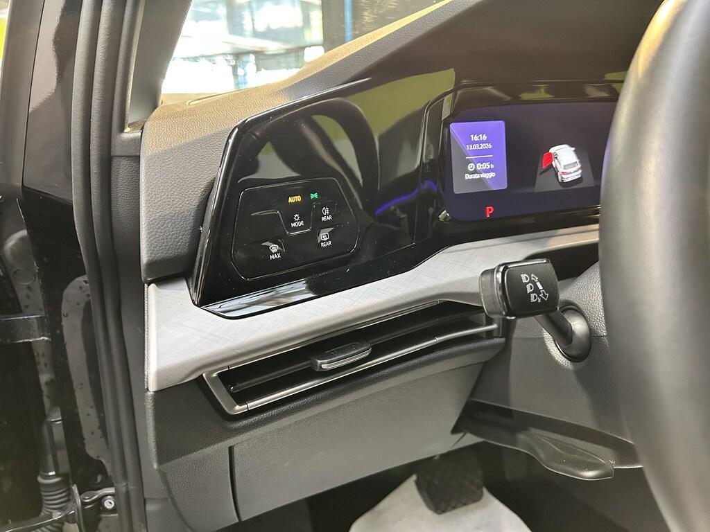 Volkswagen Golf 1.0 eTSI EVO Life DSG