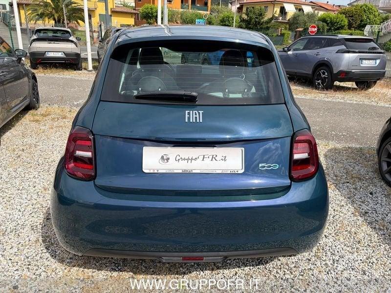 FIAT 500 500e Berlina 42 kWh Icon