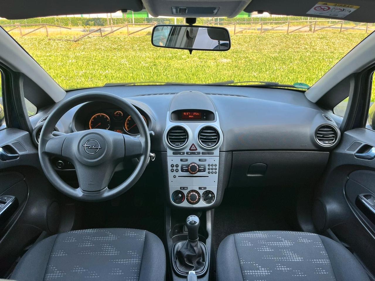 Opel Corsa 1.2 Neopatentati 31.000km